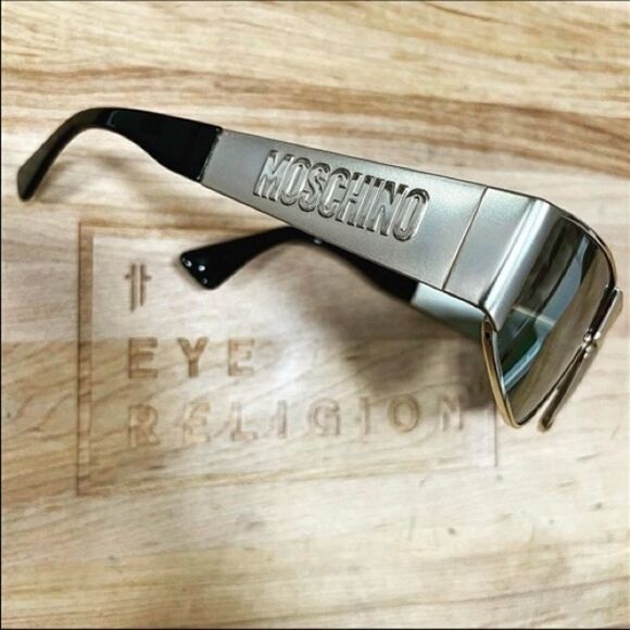 Moschino MOS 037 Sunglasses - Picture 4 of 4